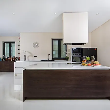 빌라 Stunning Seafront House In Istria Magnifique Contemporary 5 Bedroom Sauna And Gym Direct Access To Sea