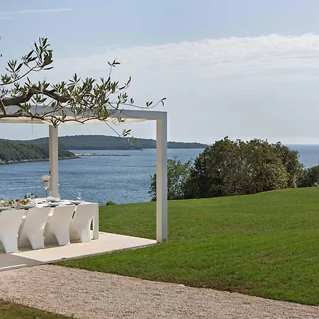 빌라 Stunning Seafront House In Istria Magnifique Contemporary 5 Bedroom Sauna And Gym Direct Access To Sea