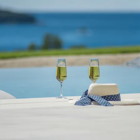 Stunning Seafront House In Istria Magnifique Contemporary 5 Bedroom Sauna And Gym Direct Access To Sea *