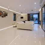 Villa Stunning Seafront House In Istria Magnifique