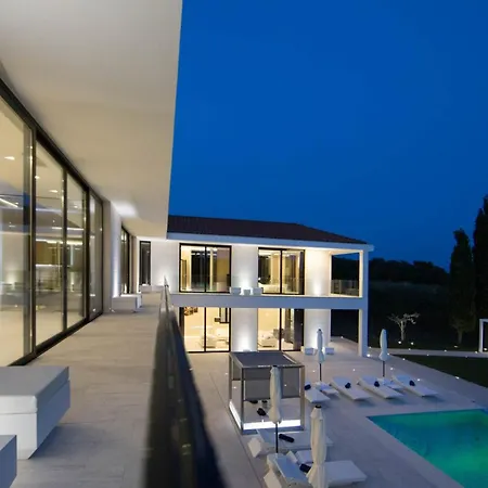 Stunning Seafront House In Istria Magnifique