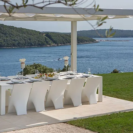 فيلة Stunning Seafront House In Istria Magnifique فيرسار