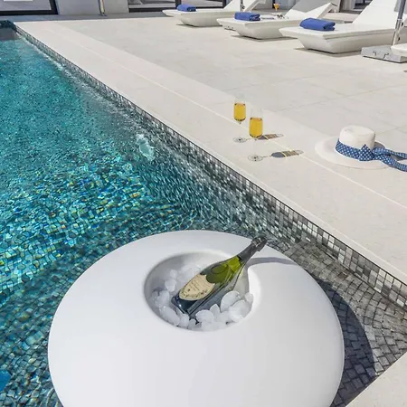 Stunning Seafront House In Istria Magnifique فيلة