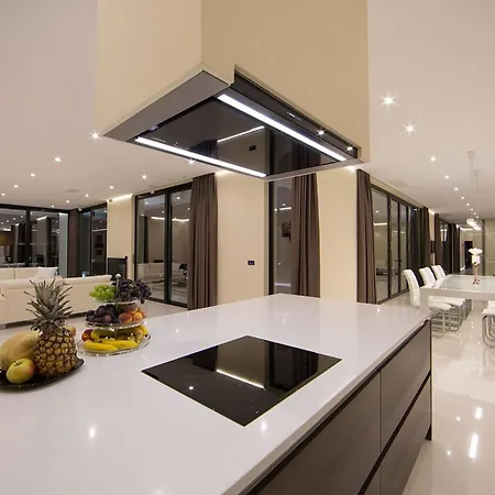 فيلة Stunning Seafront House In Istria Magnifique